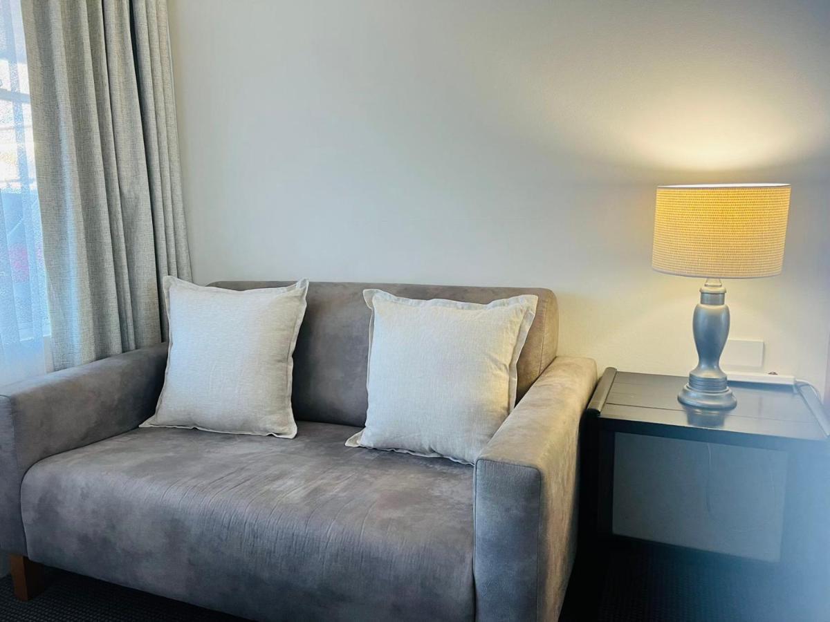 טוויד הדס Cooks Endeavour Motor Inn מראה חיצוני תמונה